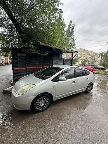 кузов нива: Toyota Prius: 2006 г., 1.5 л, Вариатор, Гибрид, Хэтчбэк — 2