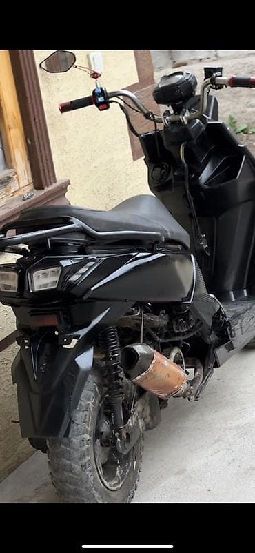 скутер 110 кубов: Тип скутера 50 куб. см, Бензин, Б/у — 2