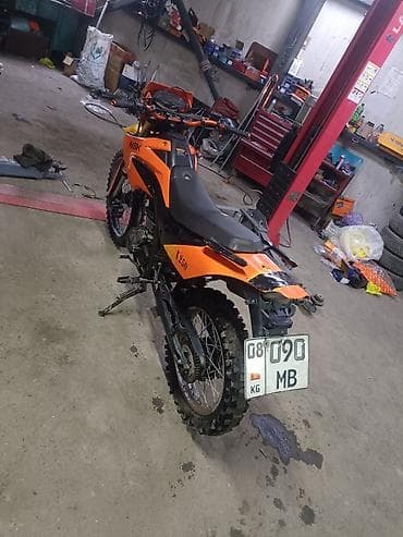 мотоцикл сузуки 250 кубов: Эндуро 250 куб. см, Бензин, Взрослый — 4