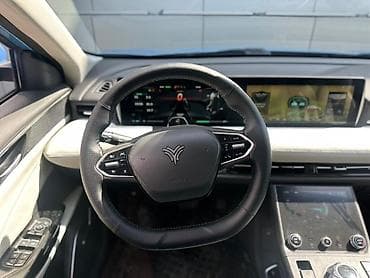 Tesla: Электромобиль кроссовер NETA U стиле компактного SUV) в — 5