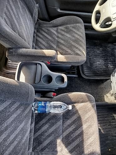 стол на срв: Honda CR-V: 2000 г., 2 л, Автомат, Бензин, Кроссовер — 6