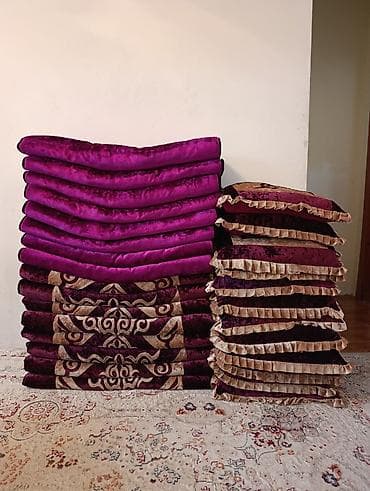 тошое: Срочно 8 жер төшөк, 12 жөлөнгүчү менен сатылат. Состояние жакшы / — 1