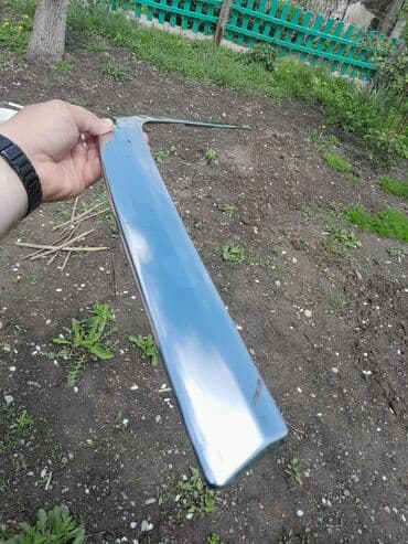 ваз крыло: Декоративдик коймолор Mercedes-Benz, Колдонулган — 1