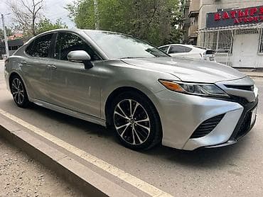 Toyota Camry: 2018 г., 2.5 л, Автомат, Бензин, Седан