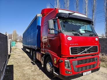 Тягач, Volvo, 2006 г., Тентованный