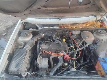 16 lt: Volkswagen Golf: 1989 г., 1.8 л, Ручные, Бензин, Хэтчбэк — 4