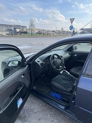 Унаа сатуу: Ford Mondeo: 2003 г., 1.8 л, Кол менен иштөөчү, Бензин, Хетчбек — 7