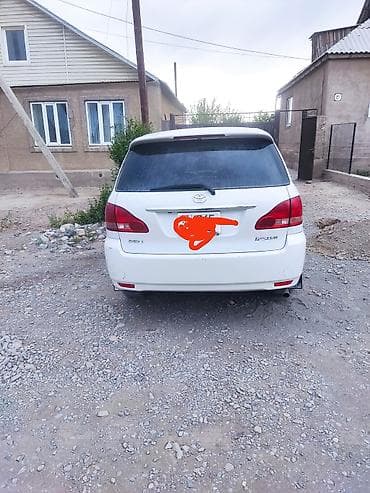 портер рядом: Toyota Ipsum: 2001 г., 2.4 л, Автомат, Бензин, Минивэн — 2