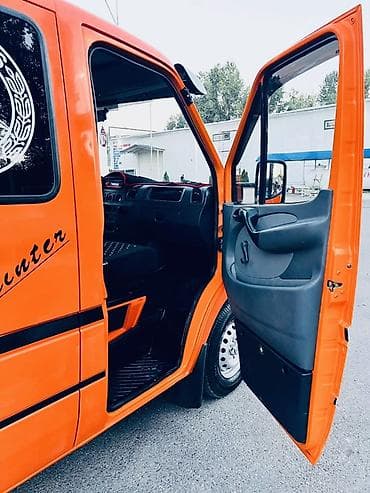 сидения для трактора: Грузовой автомобиль Mercedes-Benz Sprinter (двухрядная кабина — 3