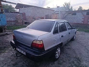 Daewoo Nexia: 2001 г.