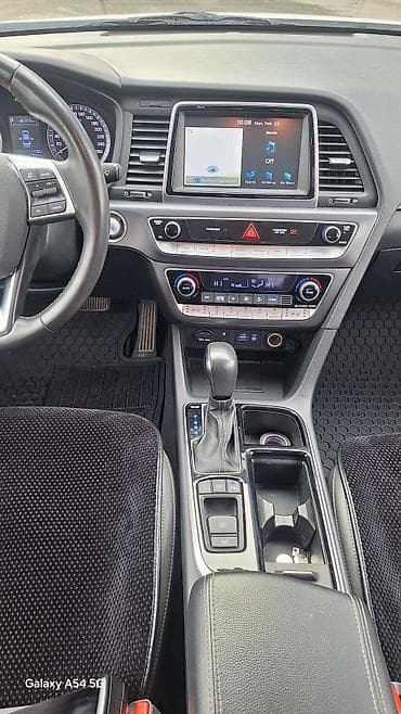 audi q6: Hyundai Sonata: 2019 г., Гибрид, Седан — 10