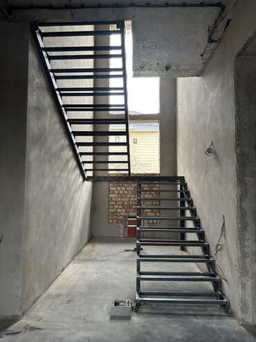 планировка дома: Металлическая лестница Для дома, Бесплатная консультация — 10