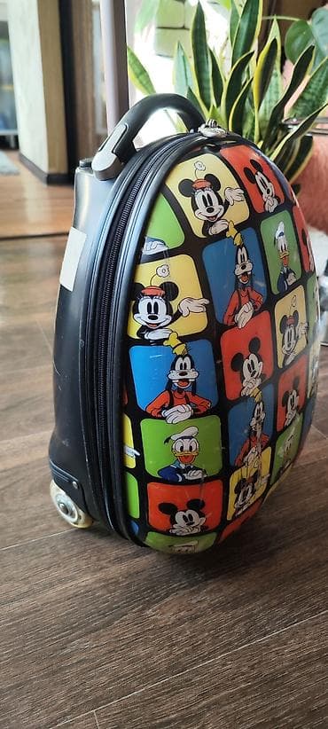 Продается!,чемодан состояниеена фото Качественный и жёсткий. молния at lalafo.kg Продается!,чемодан состояниеена фото Качественный и жёсткий. молния