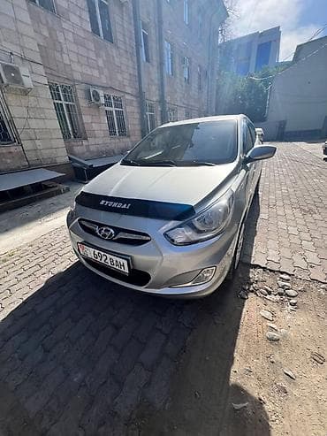 новый нива: Hyundai Accent: 2011 г., 1.4 л, Автомат, Бензин, Седан — 2