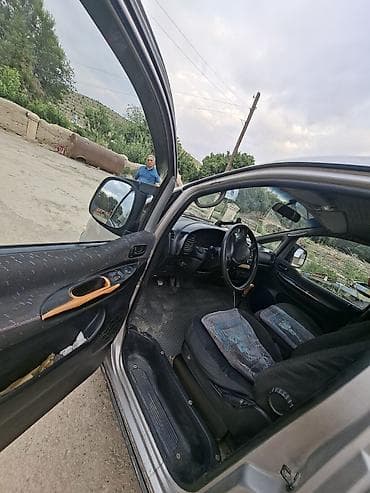 Продажа авто: Hyundai H-1: 2000 г., 2.5 л, Механика, Дизель, Минивэн — 2