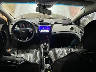 продаю трактор мтз 82 1: Chevrolet Cruze: 2012 г., 1.6 л, Механика, Седан — 3