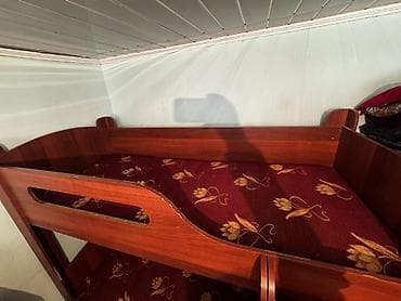 двухъярусные: Двухъярусная кровать из ламинированного ДСП под цвет тёплого ореха — 2