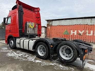 surron x: Тягач, Volvo, 2010 г., Контейнеровоз — 3