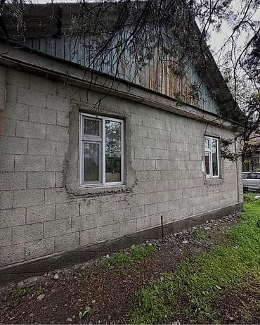 московская логвиненко: Продаётся дом под бизнес дом из 4 комнат +кухня+сан узел при доме — 10