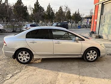 toyota noax: Honda Civic: 2007 г., 1.8 л, Седан — 3