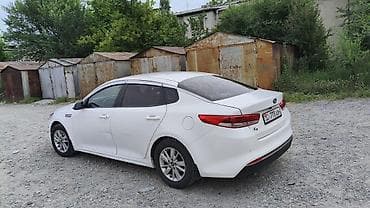 platform ok: Kia K5: 2017 г., Седан — 4