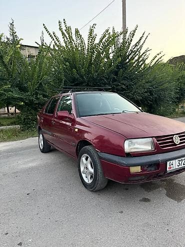 ваз 2107 капот: Volkswagen Vento: 1993 г., 1.6 л, Механика, Бензин, Седан — 3
