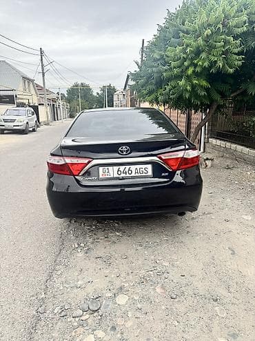 машины китайские: Toyota Camry: 2017 г., 2.5 л, Автомат, Бензин, Седан — 4