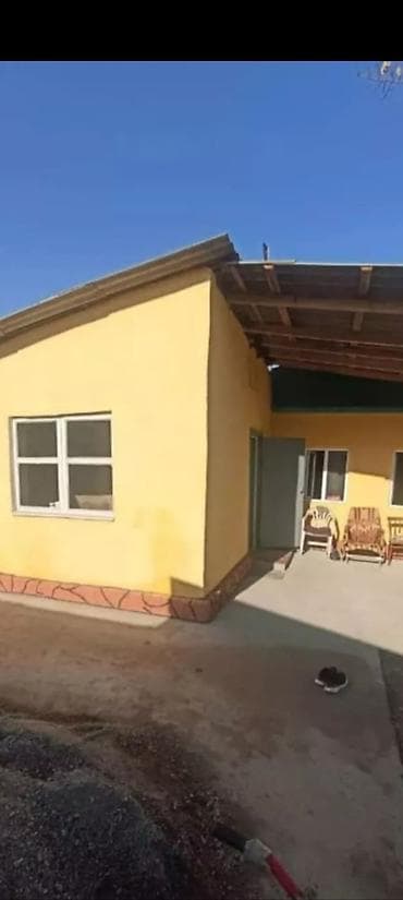 60 м², 4 комнаты, Парковка, Забор, огорожен