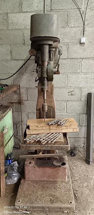 компрессоры для краски: Настольный/напольный вертикальный сверлильный станок с ременным — 7