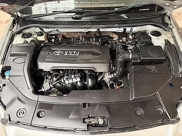 Транспорт: Toyota Avensis: 2004 г., Газ, Седан — 4