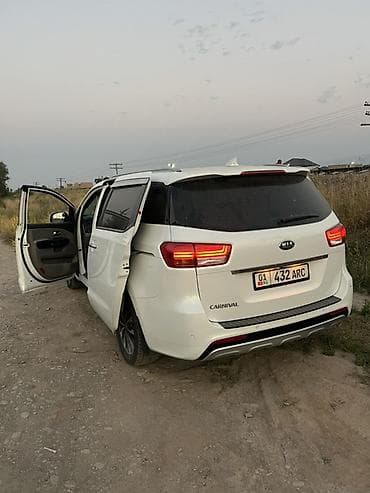 carnival машина: Kia Carnival: 2018 г., Дизель, Минивэн — 10