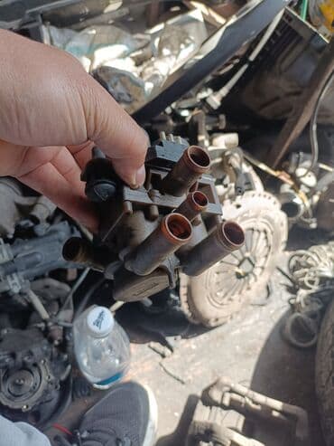газовое оборудование на машину: Продаю клапана печки и насос циркуляционный на Мерседес — 7
