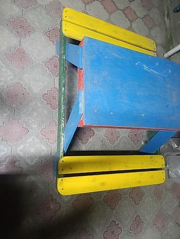 детские прикроватные тумбочки: Комплект детского стола и стула — 2