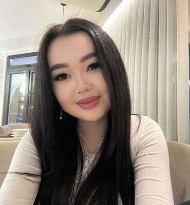 Горничные: Официант. С опытом — 1