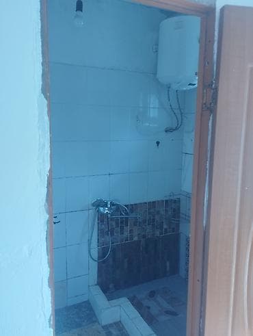 дом в селе: Квартира берилет. ысык,муздак суусу. душ, туалет бар. ул Зеленая — 2