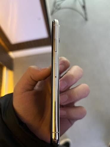 Уюлдук телефондор жана аксессуарлар: IPhone X, Колдонулган, 64 ГБ, Күмүш, Заряддоочу түзүлүш, 97 % — 5