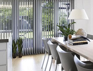 Вертикальные жалюзи для окон и панорамных проемов Описание: -