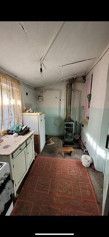 Дома: Продается жилой дом барачного типа. 📍 Ленинский район, ул. Панфилова — 8