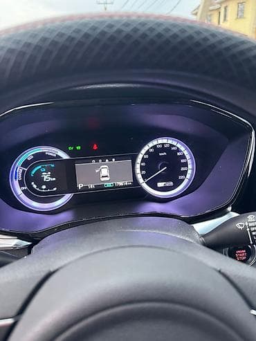 матиз багажника: Kia Niro: 2019 г., 1.6 л, Автомат, Гибрид, Кроссовер — 8