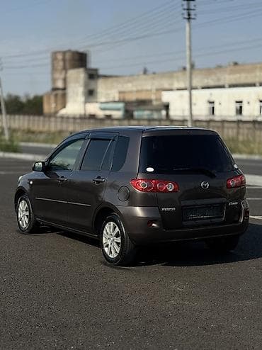bcd com: Mazda Demio: 2006 г., 1.3 л, Автомат, Бензин, Хэтчбэк — 5