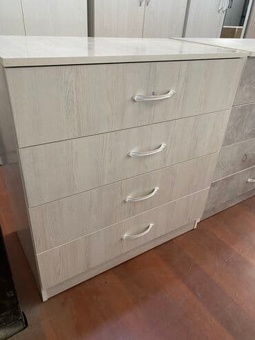 тумбы комоды с зеркалом: Комоды 
Разные цвета 
Всегда в наличии — 5