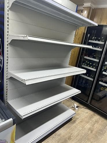 Торговое оборудование: Торговый стеллаж металлический, пристенный. - Конструкция: секция с — 1