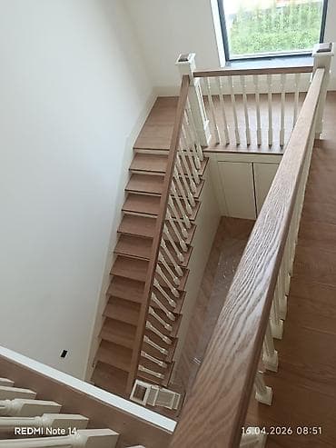 акорд старушка: Элегантная деревянная лестница, спроектированная для установки между — 7