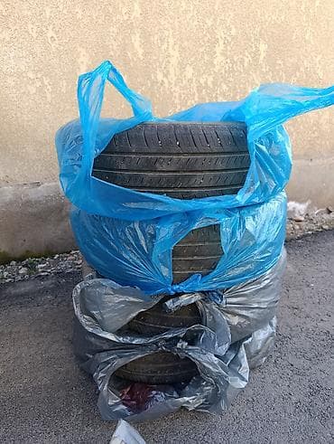 4 комплект в очень хорошем состоянии! 175/65/R14 at lalafo.kg 4 комплект в очень хорошем состоянии! 175/65/R14