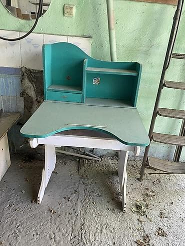 study table: Компьютерный стол, Б/у, С полками — 1