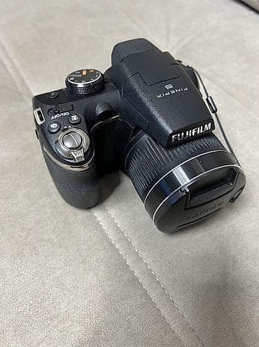 Фотоаппараттар: Фотоаппарат в отличном состоянии все работает четко. В одних руках с — 2