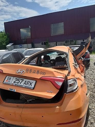Hyundai Solaris (седан), оранжевый цвет — на разбор Доступны — 4
