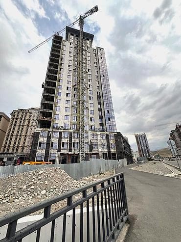адмираль: Продажа офисов 96 м², Без ремонта, Многоэтажное здание, 2 этаж — 4