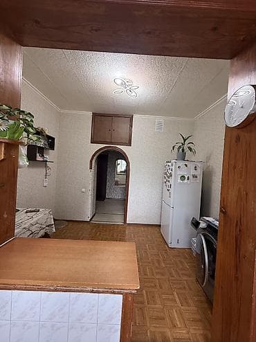 гараж 12 микрорайон: 2 комнаты, 56 м², 106 серия улучшенная, 4 этаж, Косметический ремонт — 10
