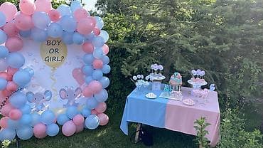 Продаю баннер ( без шаров и кронштейна ) и скатерть на гендер пати